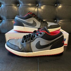Jordan 1 Low Black Red Gray